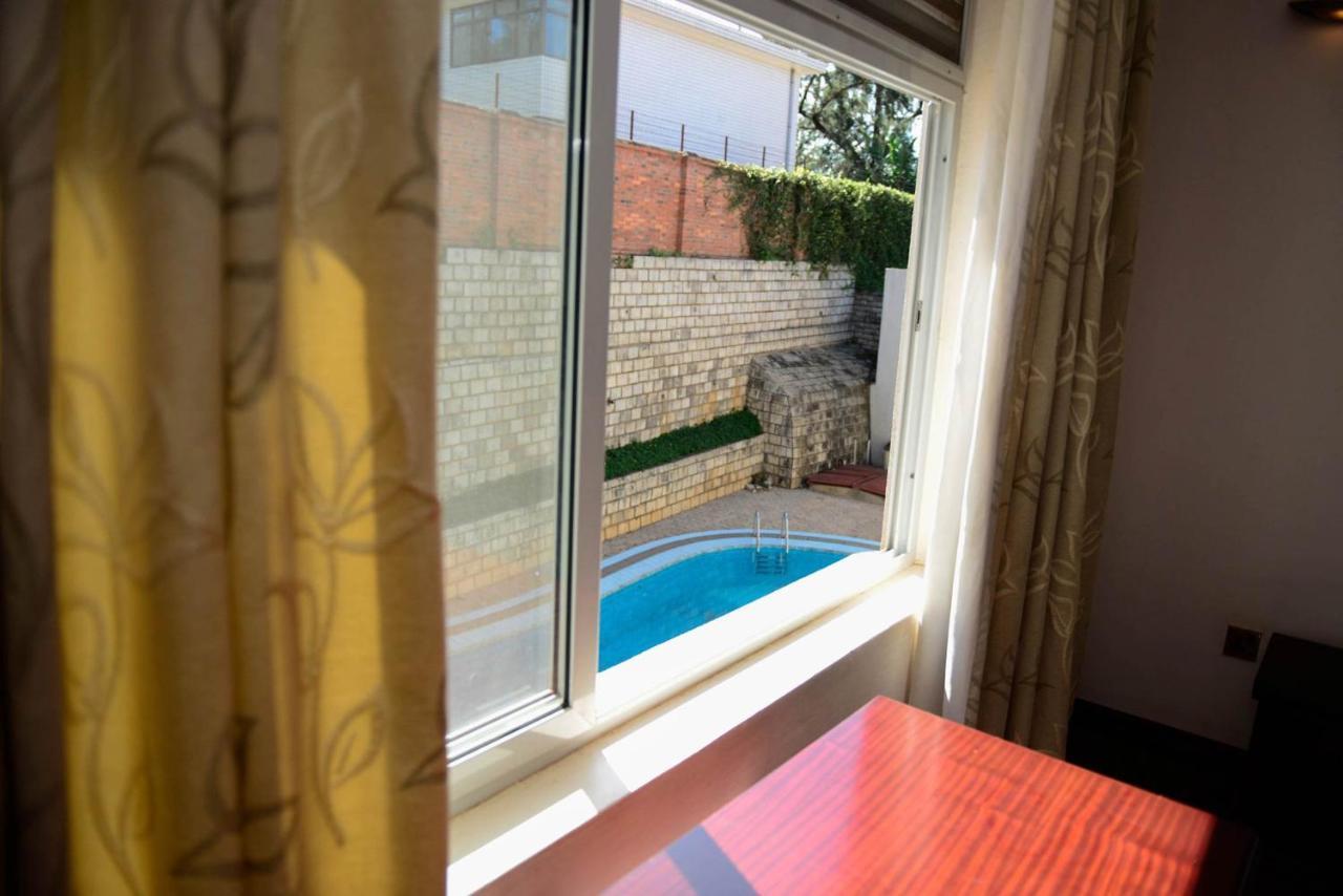 Room In Bb - Enjoy You Vacation Wail Staying In This Single Room Fit For 2 People Kigali Exterior photo