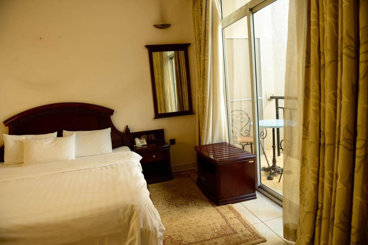 Room In Bb - Enjoy You Vacation Wail Staying In This Single Room Fit For 2 People Kigali Exterior photo