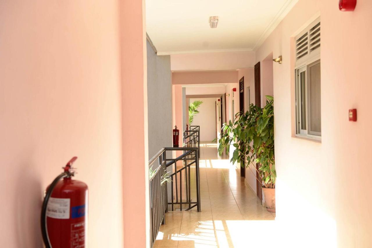 Room In Bb - Enjoy You Vacation Wail Staying In This Single Room Fit For 2 People Kigali Exterior photo